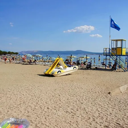 In With Terrace, Air Conditioning, Wi-fi Crikvenica