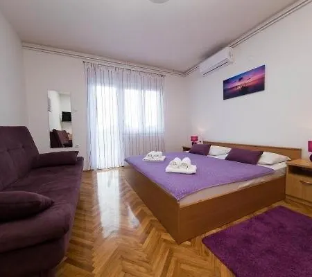 Apartment In With Terrace, Air Conditioning, Wi-fi Crikvenica