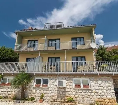 In With Terrace, Air Conditioning, Wi-fi Apartman *